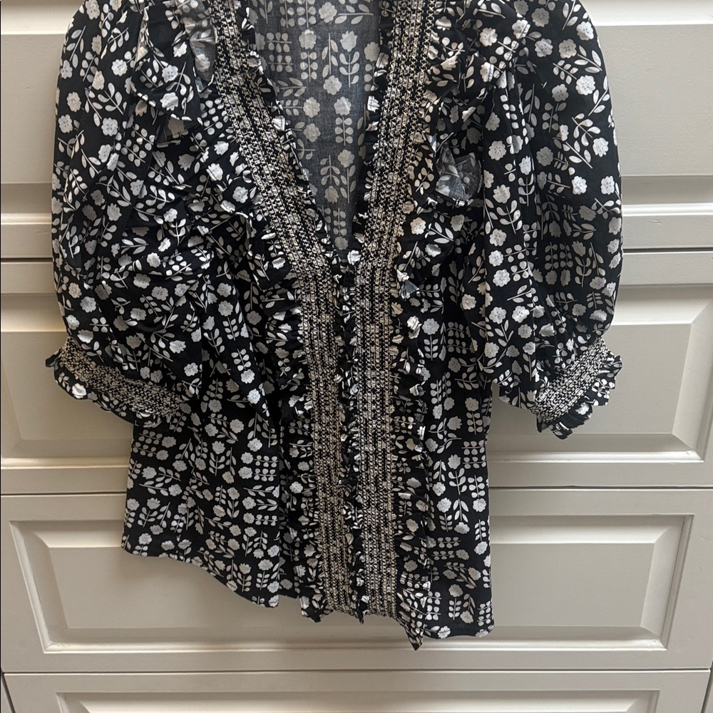 Lightweight cotton blouse